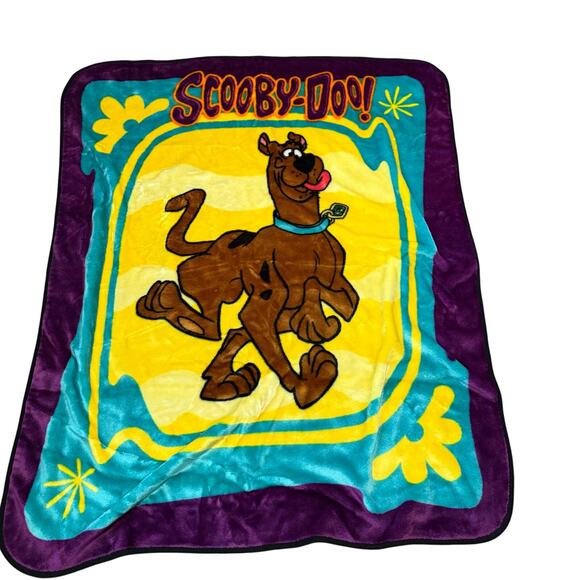 Vintage Scooby Doo Fleece Throw Blanket 50x60 Yellow Teal Plush Northwest - Picture 1 of 5